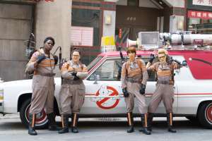 Leslie Jones, Melissa McCarthy, Kristen Wiig y Kate McKinnon son las nuevas encargadas de atrapar a los fantasmas. Internet