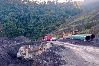 OCP Ecuador suspendió la operación de esta tubería para evitar afectaciones por el avance de la erosión regresiva del río Quijos.