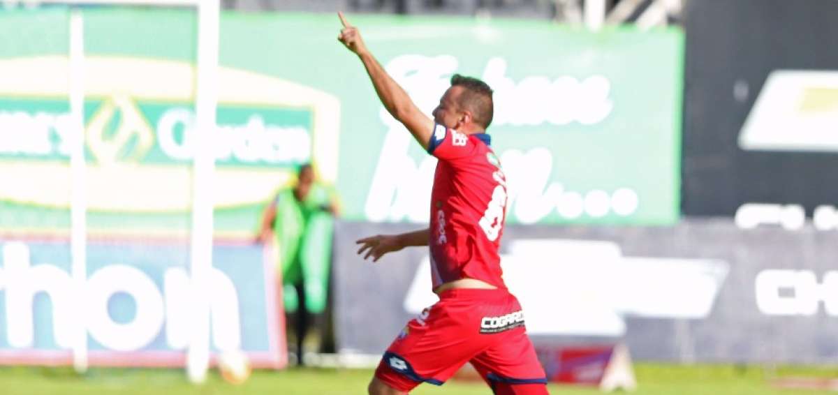 El Nacional gan&oacute; a domicilio 2-0 a Independiente del Valle