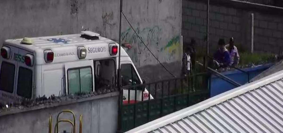 Beb&eacute; fue encontrado envuelto en una funda en el sur de Quito