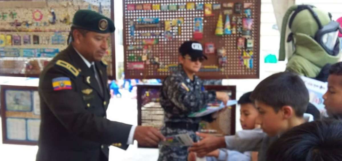 Polic&iacute;a ecuatoriana lanza campa&ntilde;a de prevenci&oacute;n de juegos pirot&eacute;cnicos