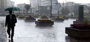 Alerta amarilla en ocho provincias de Ecuador por fuertes lluvias