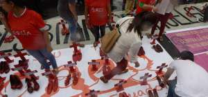 Organismos feministas conmemoran el D&iacute;a Internacional de la Mujer en Guayaquil