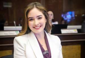  Arianna Burgos fue principalizada tras la renuncia de Niels Olsen. 