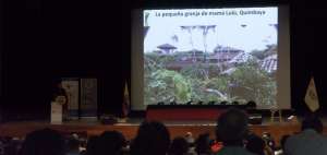 T&eacute;cnicos y estudiantes de la Universidad Central asistieron a un seminario sobre los usos del bamb&uacute;.