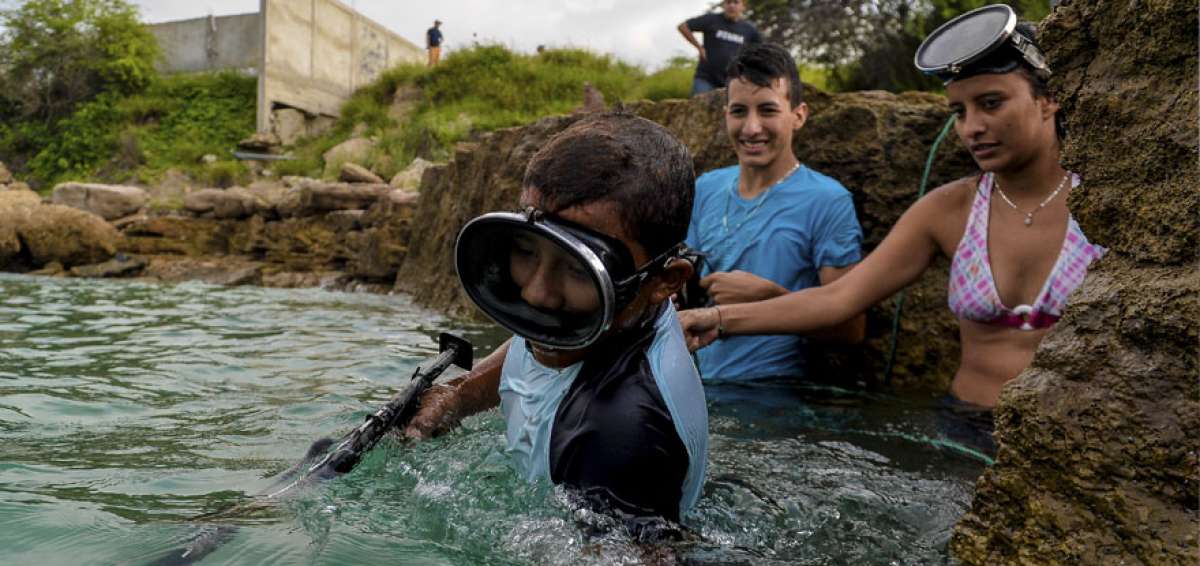 La pesca de orilla atrae a aficionados manabitas