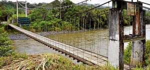 As&iacute; se encuentra el puente que lleva a la comunidad de Shimpis, provincia de Morona Santiago. La estructura debi&oacute; concluir en julio de este a&ntilde;o.