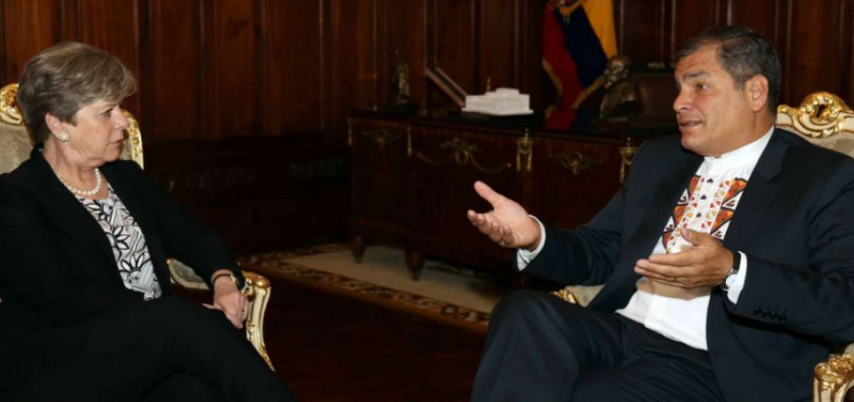 La secretaria ejecutiva de la Cepal, Alicia B&aacute;rcena, se reuni&oacute; con el presidente Rafael Correa, en el Palacio de Carondelet.
