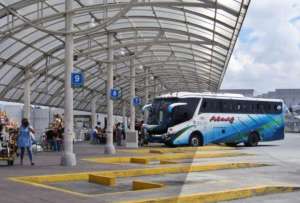 Las terminales terrestres de Quito modifican sus horarios en estado de excepci&oacute;n