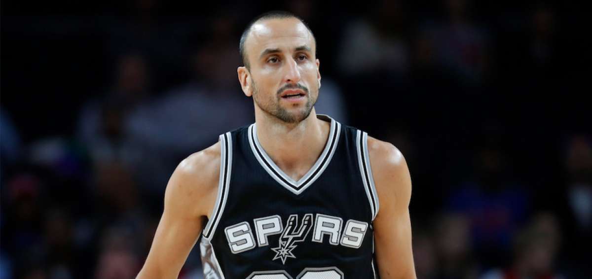 Gin&oacute;bili anota extra&ntilde;a canasta de tres puntos en el triunfo de Spurs
