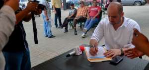 Candidatos en Manta firman Pacto &Eacute;tico por una campa&ntilde;a limpia