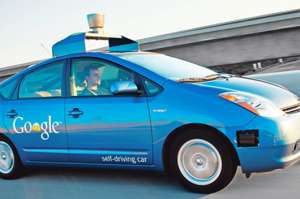 Google present&oacute; este a&ntilde;o su veh&iacute;culo de conducci&oacute;n aut&oacute;noma que se moviliza sin conductor. Foto: Tomado de www.gadgetguay.com
