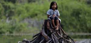  &rarr;Los Kayap&oacute; luchan por la preservaci&oacute;n de la Amazon&iacute;a en el Brasil.