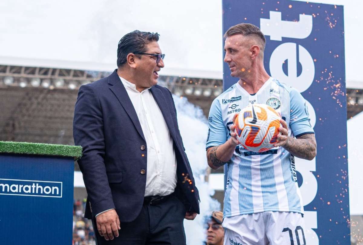 Kitu D&iacute;az fue presentado oficialmente al Guayaquil City. 