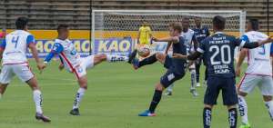 Cat&oacute;lica-Clan Juvenil, duelo de colistas en Quito