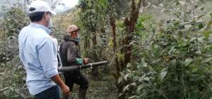 El ministro Xavier Lazo recorri&oacute; las zonas de la provincia de Bol&iacute;var afectadas por la ceniza del volc&aacute;n Sangay. 