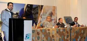 De izquierda a derecha, Santiago Le&oacute;n, presidente de la CFN; Len&iacute;n Moreno, presidente de la Rep&uacute;blica; Efra&iacute;n Vieira, presidente del Banco del Pac&iacute;fico.