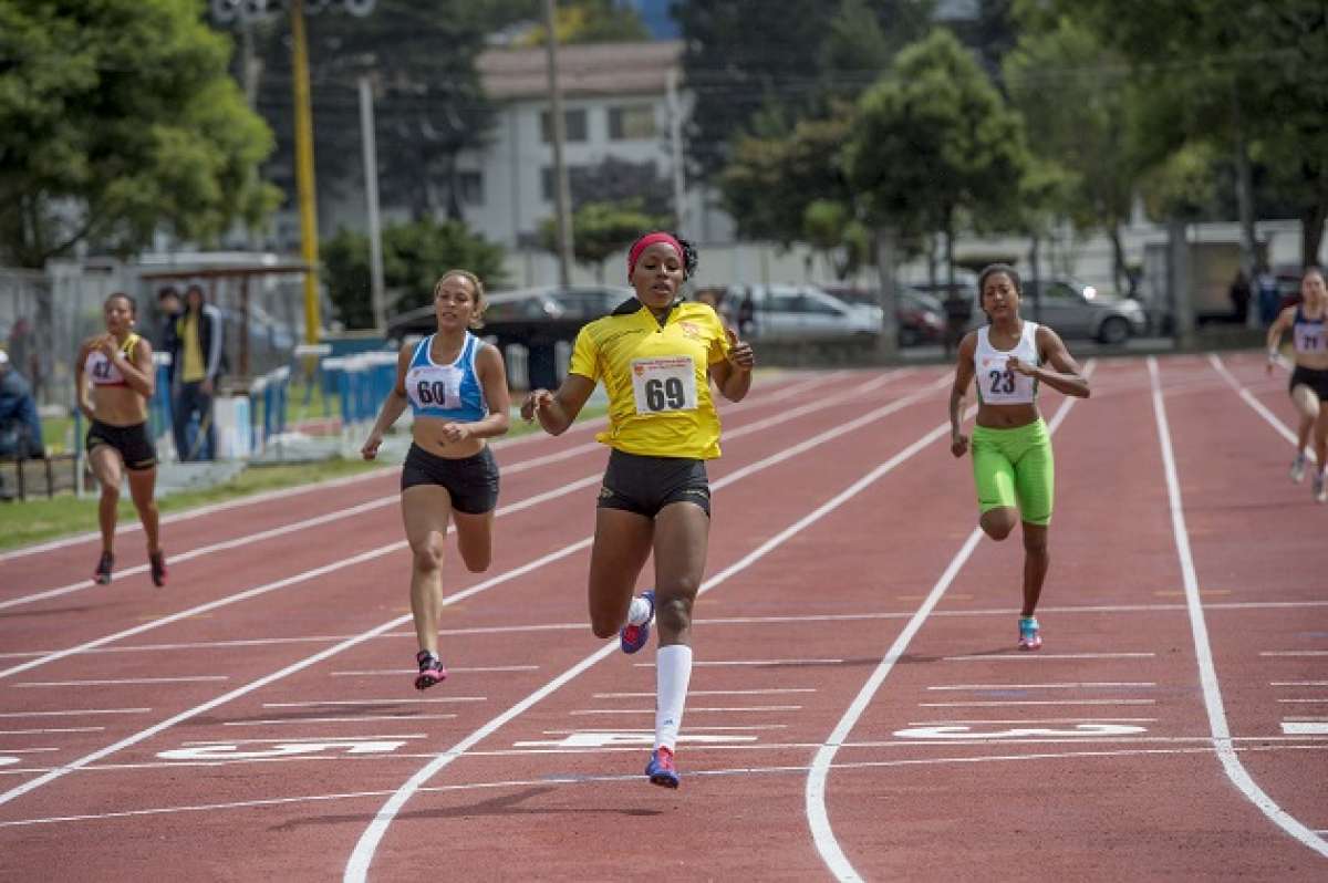 Pichincha confirma su hegemon&iacute;a en los Juegos Juveniles (Galer&iacute;a y video)