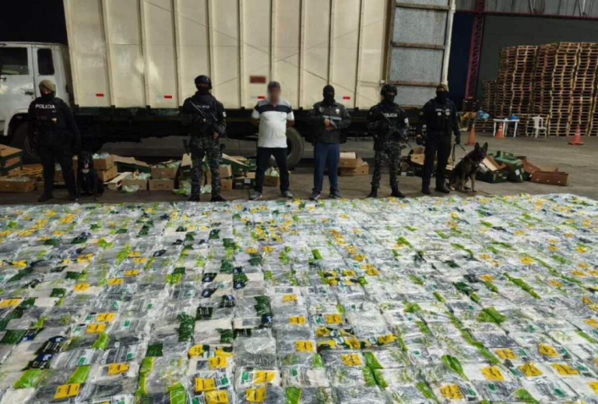 M&aacute;s de una tonelada de droga fue decomisada en El Oro. La coca&iacute;na ten&iacute;a como destino Inglaterra.