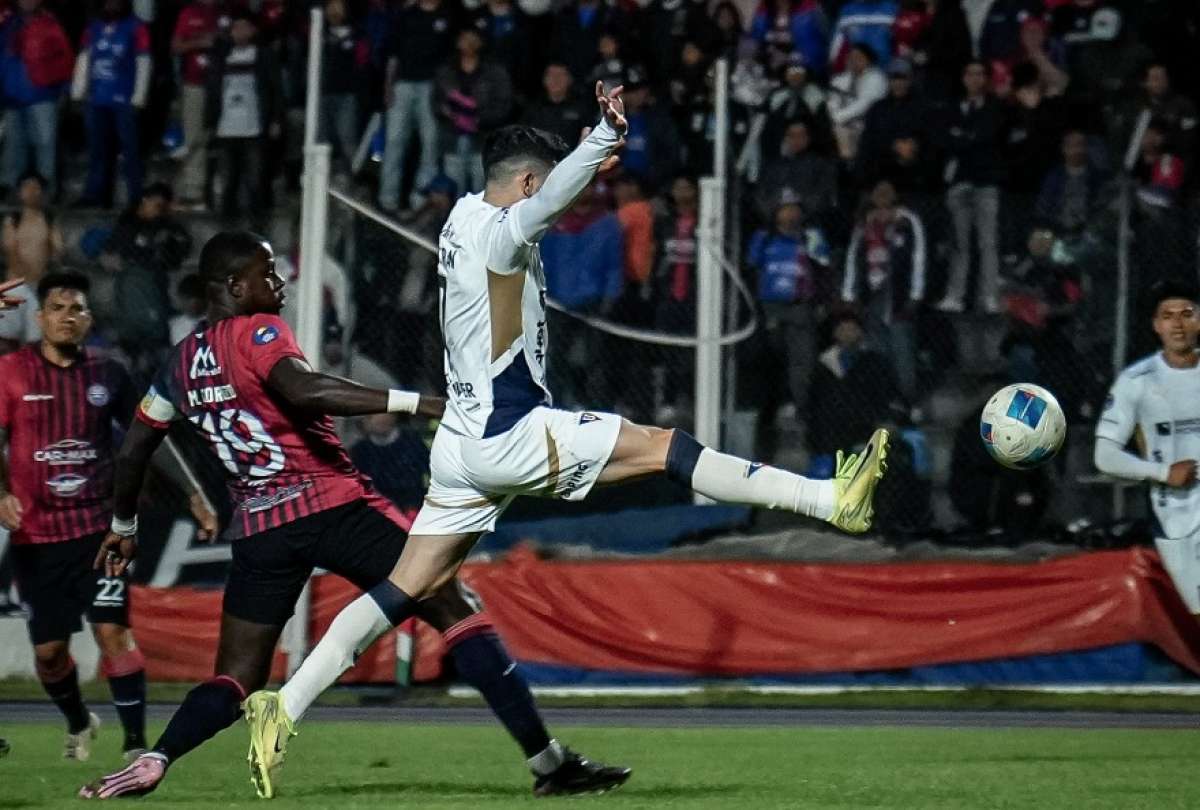 Liga de Quito sufrió para vencer al plantel que milita en la Segunda Categoría.