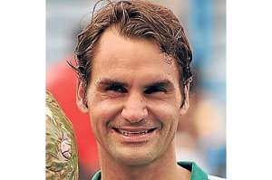 Federer gana por decimosexta vez en duelos a Ferrer y se corona en EE.UU.   