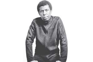 Conversatorio sobre Dany Laferri&egrave;re en la AF Quito