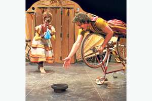 &lsquo;Pals&rsquo;, un circo sobre la madera 