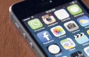 El presidente de Ir&aacute;n, Has&aacute;n Rohan&iacute;, el pasado mayo, orden&oacute; que no se cerrara la red de mensajer&iacute;a m&oacute;vil Whatsapp, tras una orden de bloquear la app. Foto: Tomado de media4.s-nbcnews.com