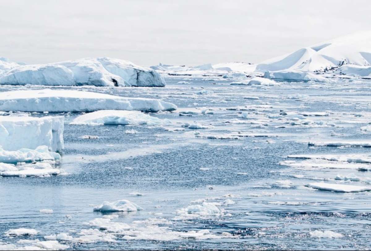 La Antártida mantiene temperaturas de frío extremo durante el invierno. 
