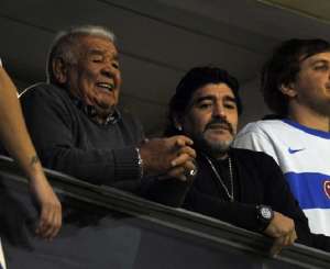 Fallece el padre de Diego Maradona