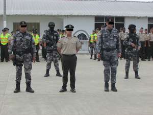 El acto se realiz&oacute; en los patios de la Unidad de Vigilancia Comunitaria de Portoviejo. Foto: Ministerio del Interior 