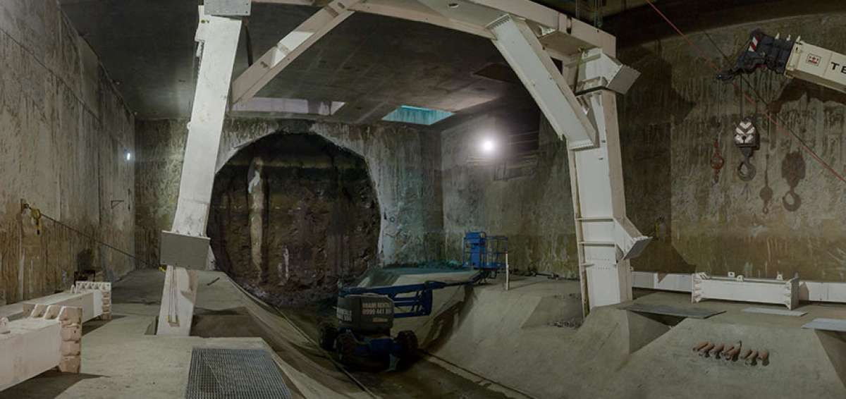 Al momento, tres tuneladoras excavan 19,1 kil&oacute;metros de la v&iacute;a del Metro. En la foto, im&aacute;genes previas a la llegada de &lsquo;La Guaragua&rsquo; a la estaci&oacute;n I&ntilde;aquito.  