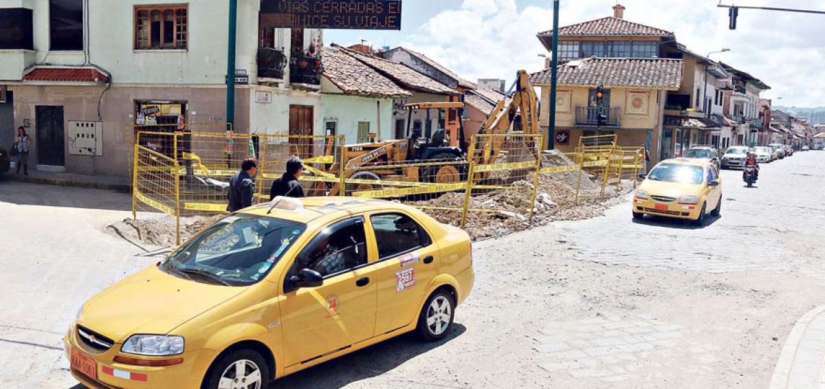 Los trabajos del tranv&iacute;a actualmente est&aacute;n a cargo de la Municipalidad. La empresa espa&ntilde;ola CCRC no llega a un acuerdo para retomar las obras.