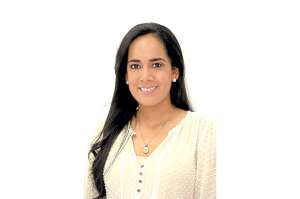 Grupos afro y montubios condecoran a Viviana Bonilla