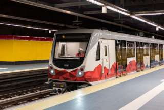 El transporte público de Quito operará con horarios especiales para facilitar la movilidad en el feriado. 