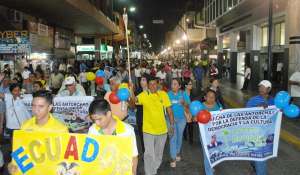 Los partidarios llegaron hasta la explanada del ECU911 Machala. Foto: Fabricio Cruz / El Tel&eacute;grafo