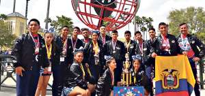 Los chicos de la categor&iacute;a mixta que triunfaron en Orlando, Florida.