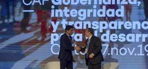 El vicepresidente Otto Sonnenholzner y el director ejecutivo de CAF, Luis Carranza, inauguraron la conferencia.