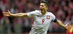 Lewandowski dice que quiere concentrarse en Mundial y no pensar en su futuro