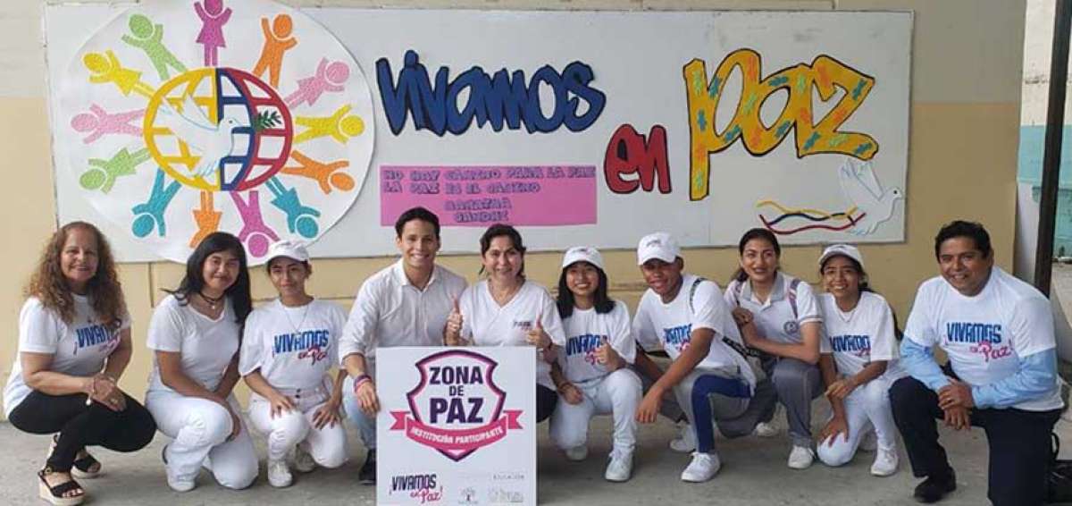 Los di&aacute;logos por la paz se extienden en los planteles