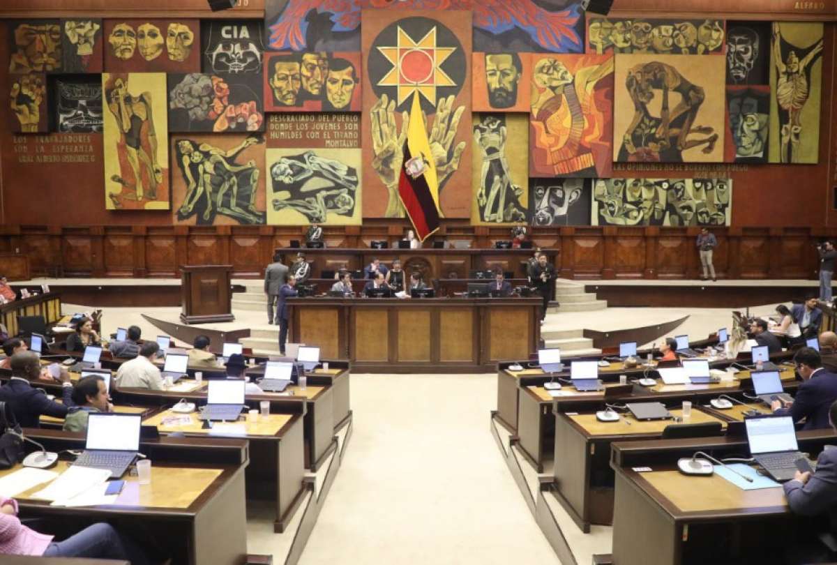 Mishel Mancheno señaló a legisladora de RC5 por supuesto cobro de diezmos en la Asamblea Nacional