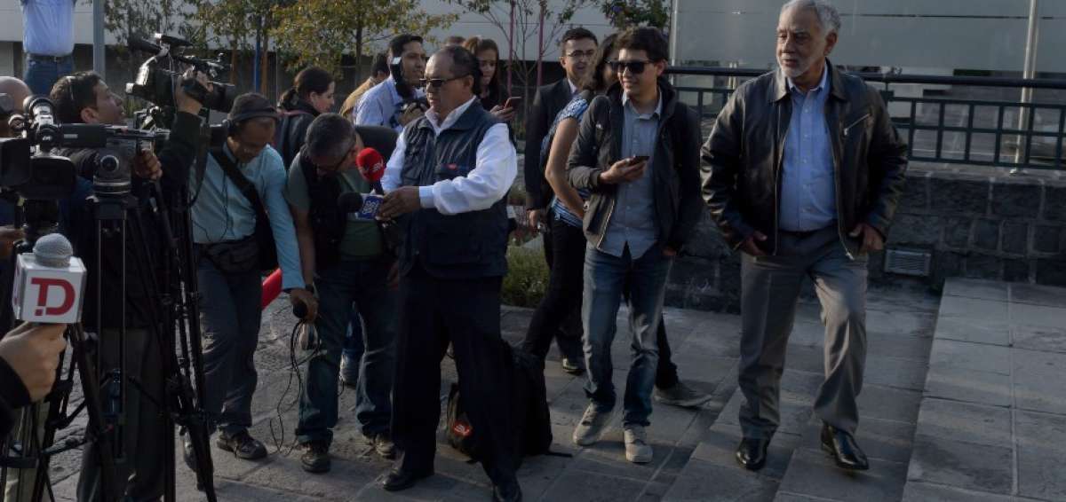 El ministro Carlos P&eacute;rez a su arribo a la Fiscal&iacute;a 