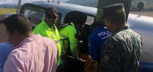 Efectivos de las FF.AA. participaron en las tareas de rescate.