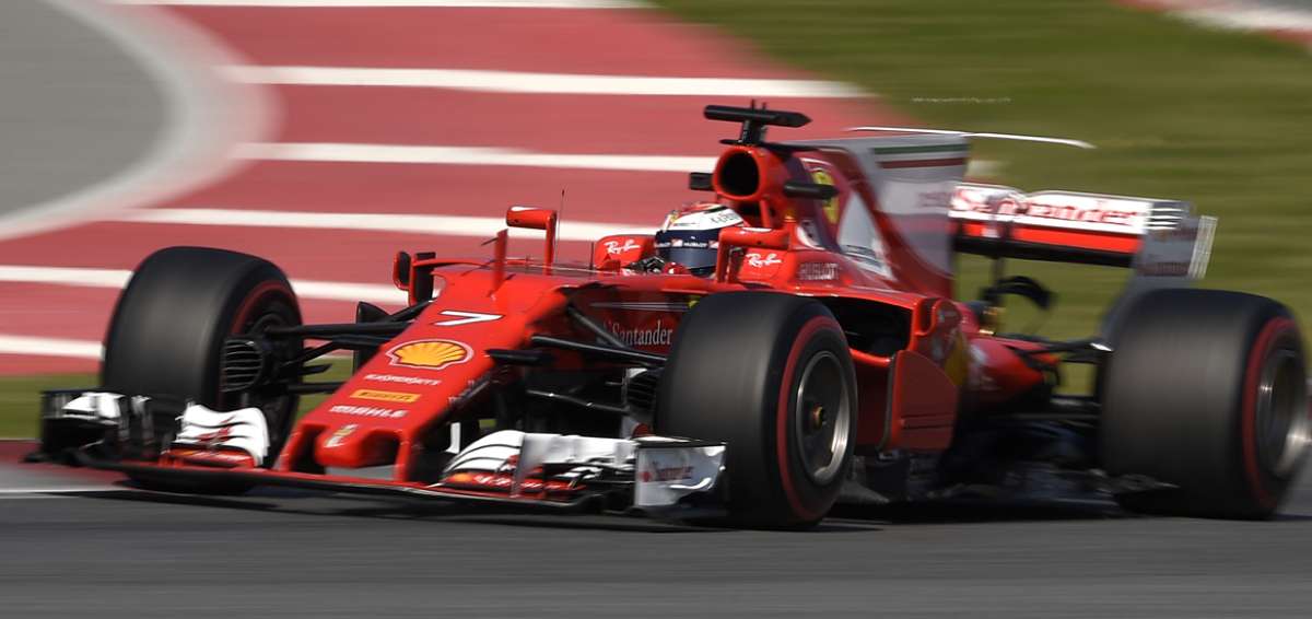 Raikkonen de Ferrari marca el mejor tiempo de la pretemporada de F1