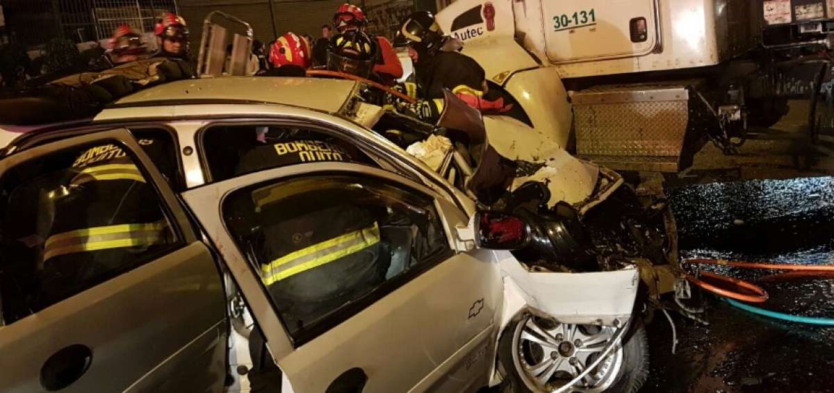 Tres personas resultaron heridas en accidente de tr&aacute;nsito