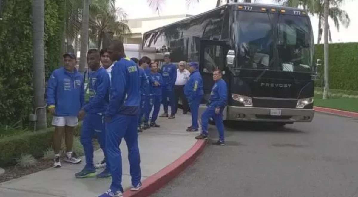 Los jugadores de Ecuador fueron dirigidos por su nuevo entrenador. Foto: @LaRedEcuador