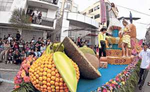 Ambato renace como tierra de pan y frutas (Portafolio gr&aacute;fico)