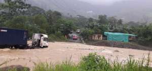 En la parroquia Zhumiral, perteneciente a la provincia del Azuay, las lluvias hicieron crecer r&iacute;os y quebradas.