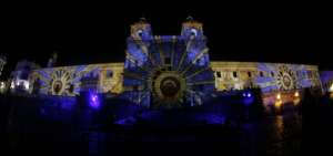 Quito ilumina diecis&eacute;is monumentos en tercer Festival de la Luz