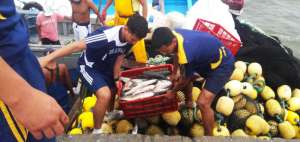 2,5 toneladas de pescado decomisado van a Manab&iacute;